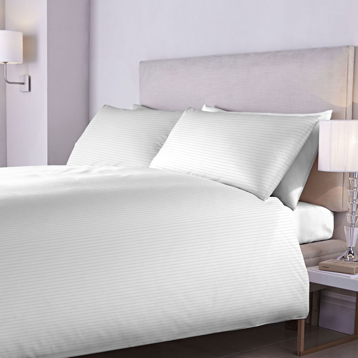 Boutique Living 800 Thread Count 6 Piece Super King Bed Set White