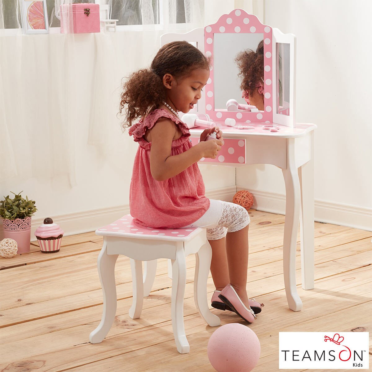 teamson vanity table