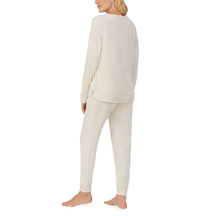 Carole Hochman Ladies Lounge Set in Ivory