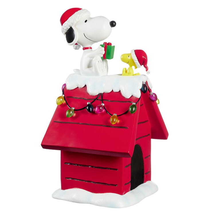 Snoopy Holiday Dog House