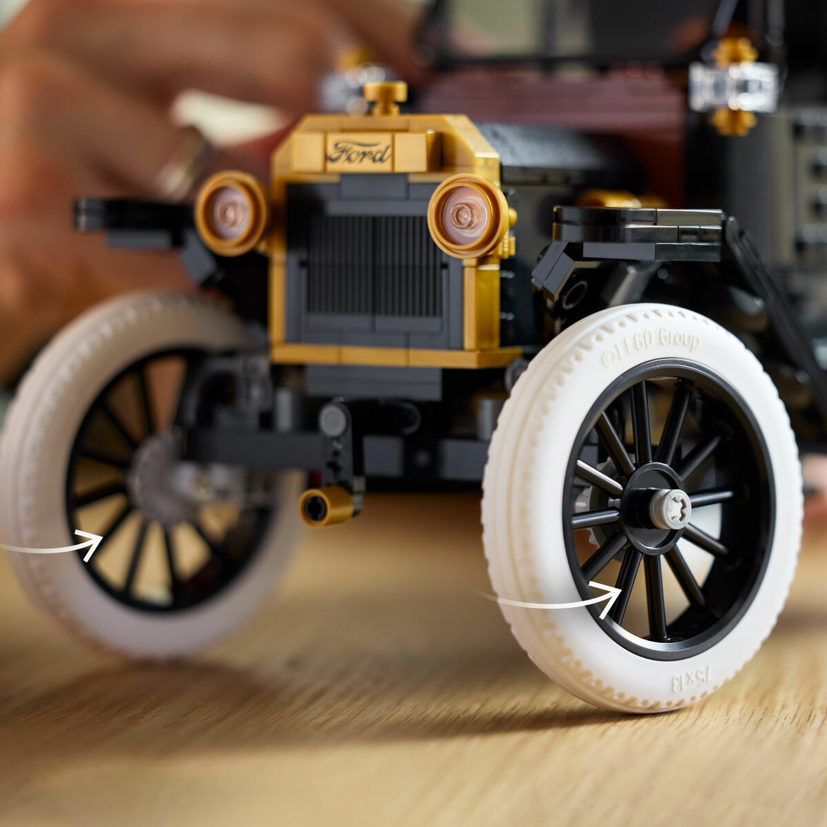 LEGO Icons Ford Model T - Model 11376 (18+ Years)