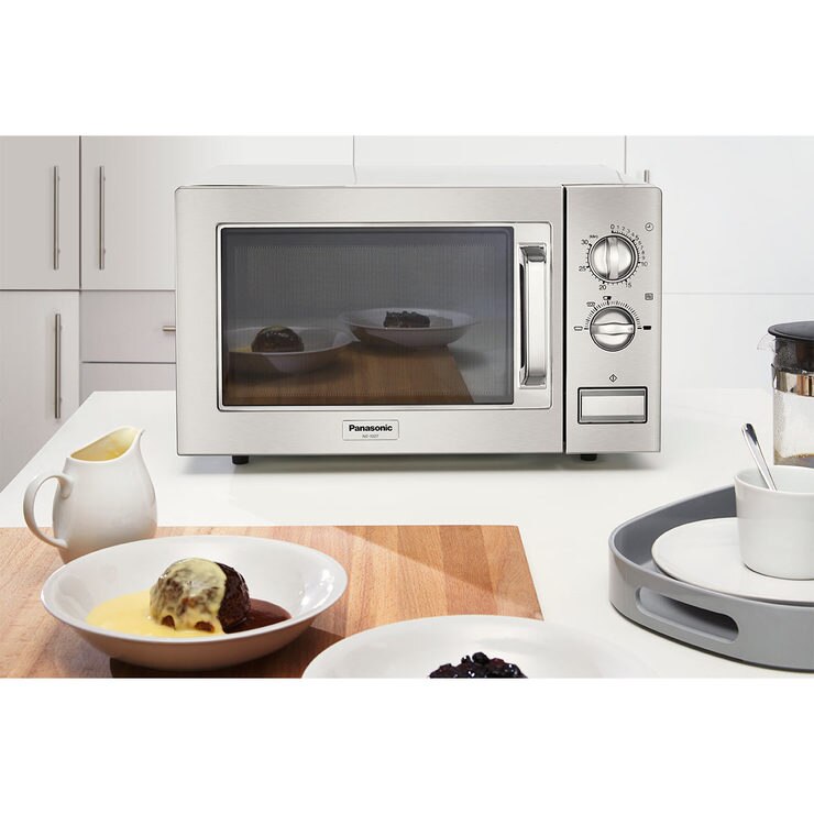 Panasonic NE1027BTQ, 22L Commerical Microwave in Silver Costco UK