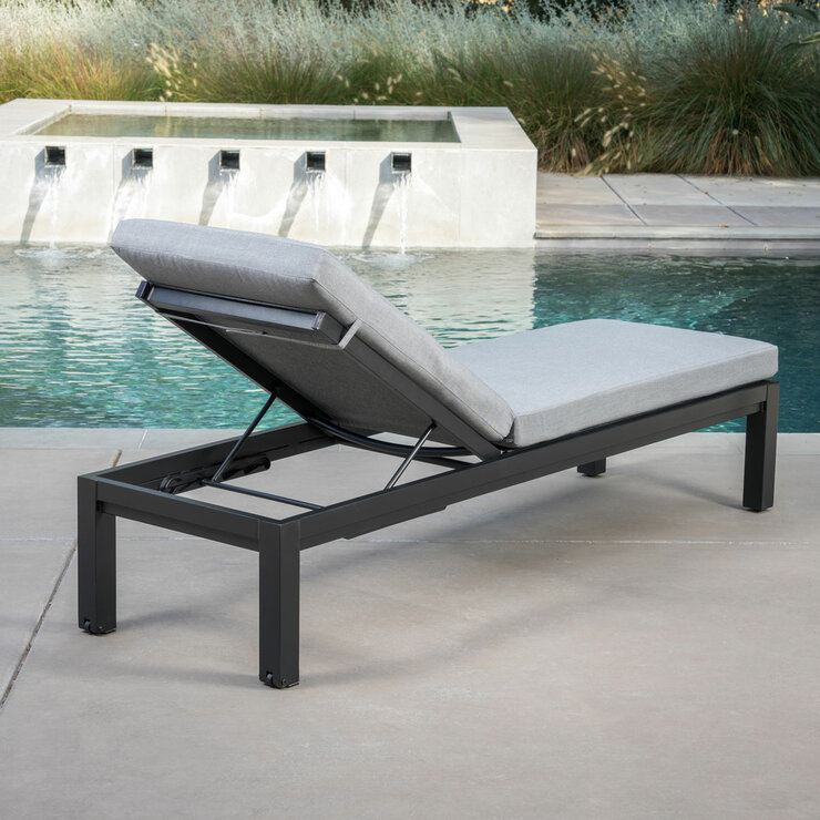 Lounger