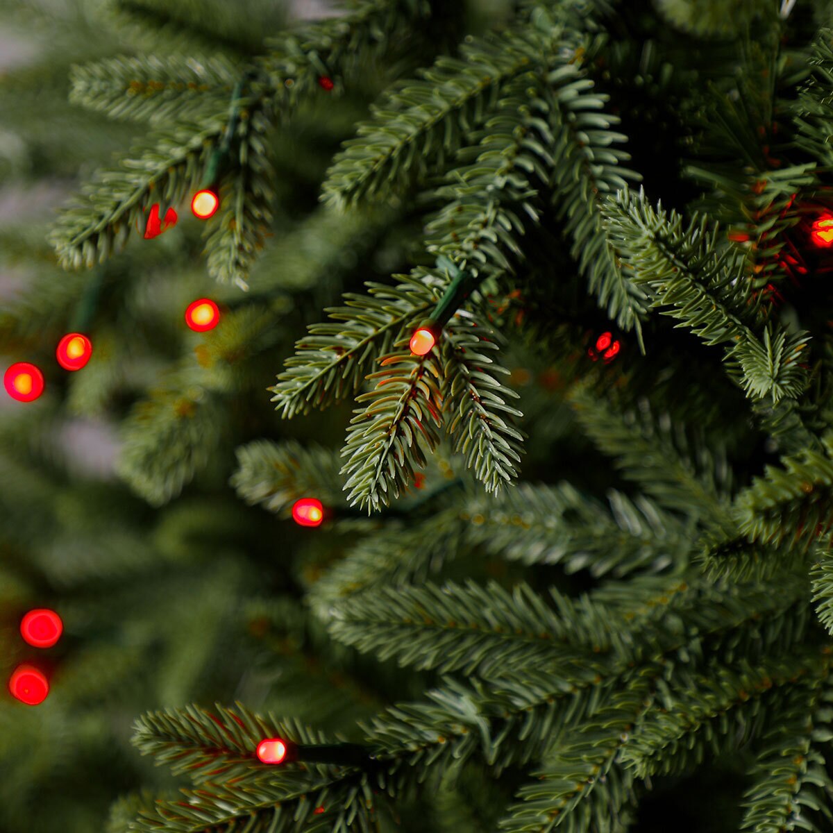 7ft 6 Inches (2.2m) Christmas Tree With 600 Twinkly App Controlled RGB LED Lights