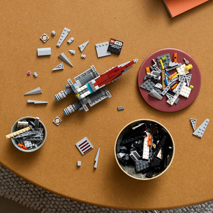 LEGO Star Wars Acclamator-Class Assault Ship - Model 75404 (18+ Years)