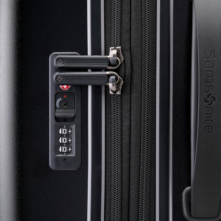 Samsonite Parallax 3 Piece Hardside Luggage Set in Black