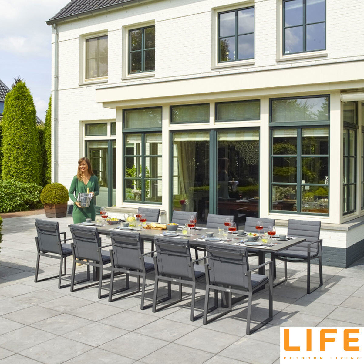 LIFE Outdoor Living Kiama 11 Piece Extendable Dining Table Set