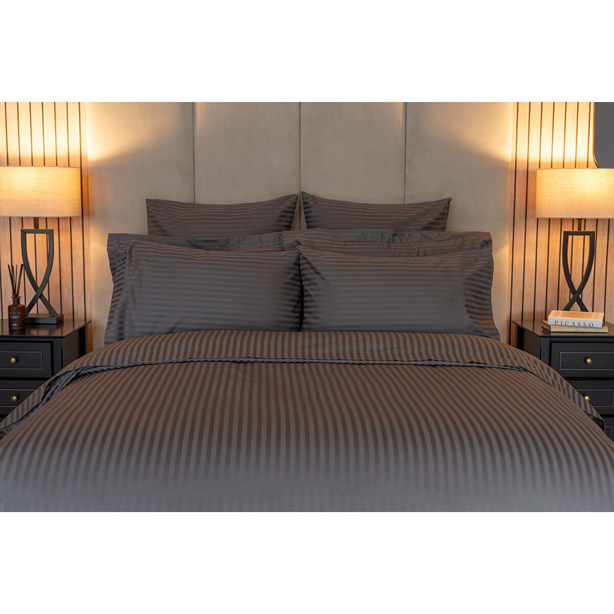 Belledorm 540 Thread Count Cotton 3 Piece Bed Set, Super King in Charcoal