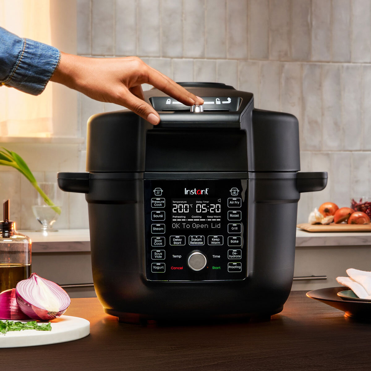 Instant Pot Gourmet Crisp Ultimate 13-in-1 Pressure Cooke