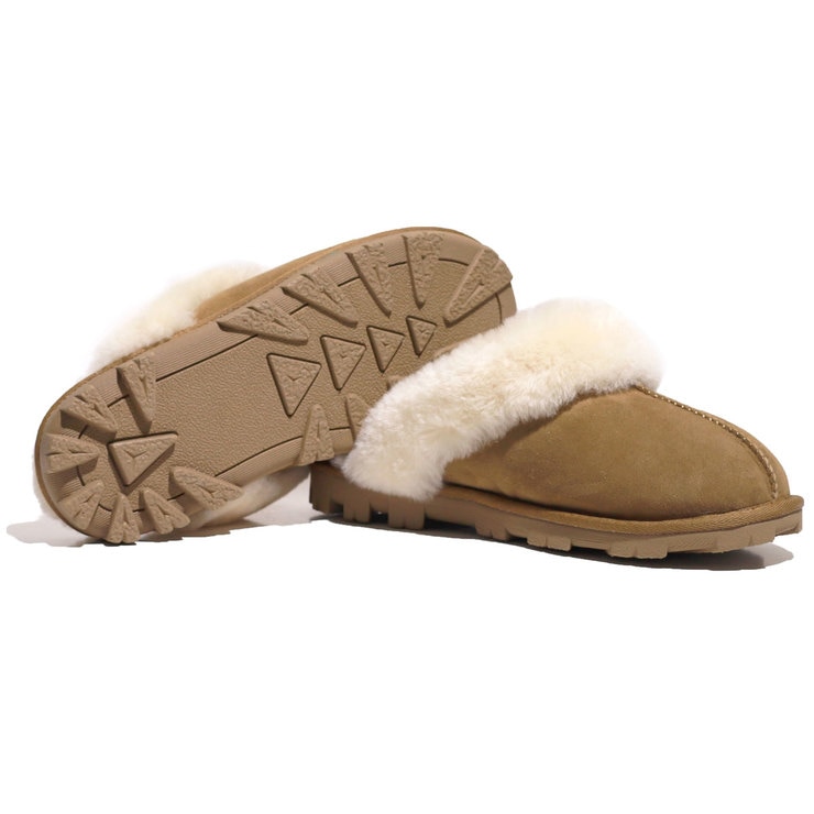 Kirkland Signature Women's Shearling Slippers in Chestnut, Size 4