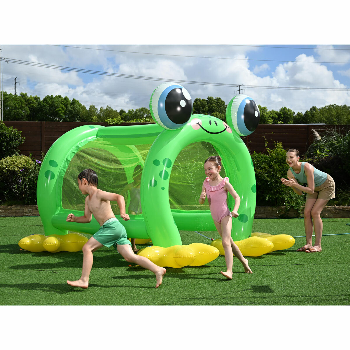 H20GO! Frog Sprinkler Tunnel