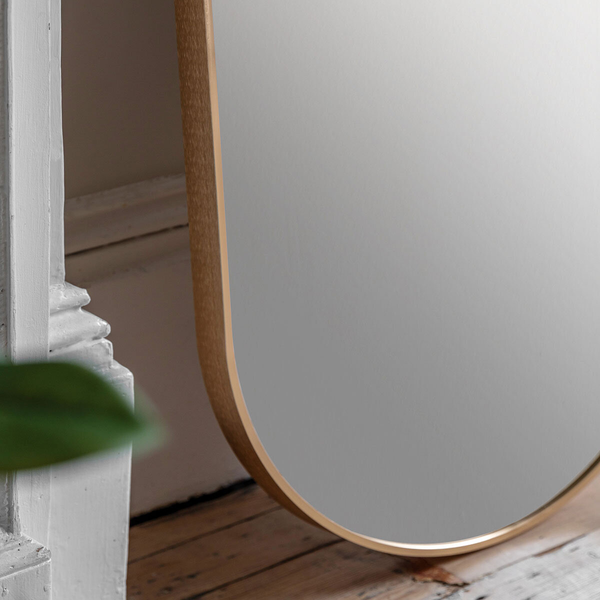 Yardley Leaner Gold Mirror