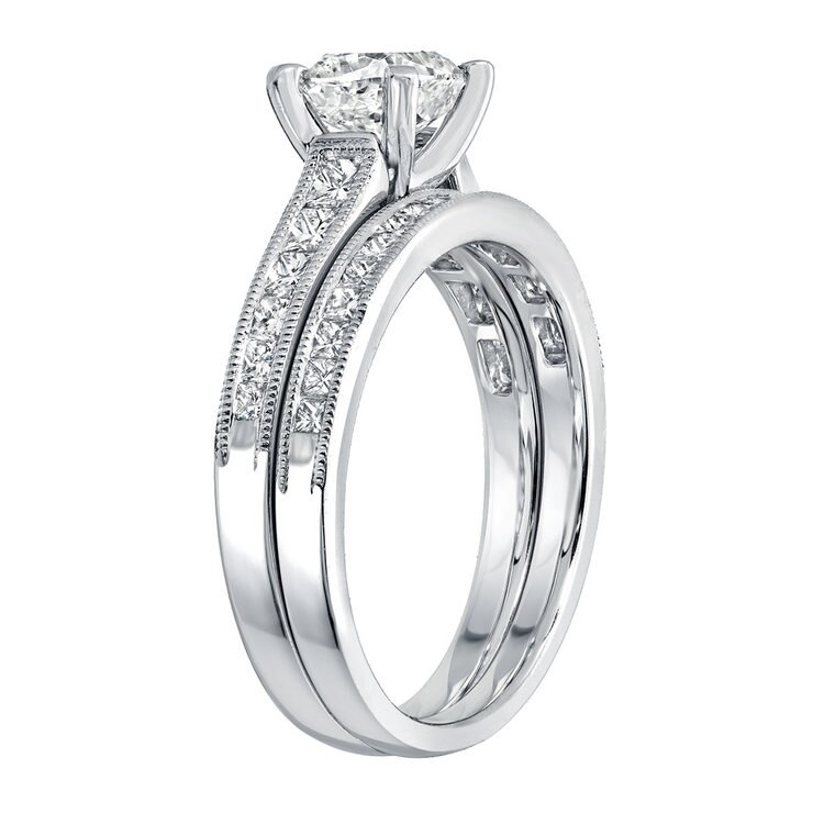 1.78ctw Princess and Cushion Cut Diamond Wedding Ring Set