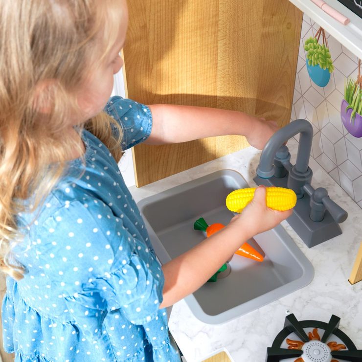 KidKraft Fresh Harvest Play Kitchen + 22 Piece Food And Accessory Set