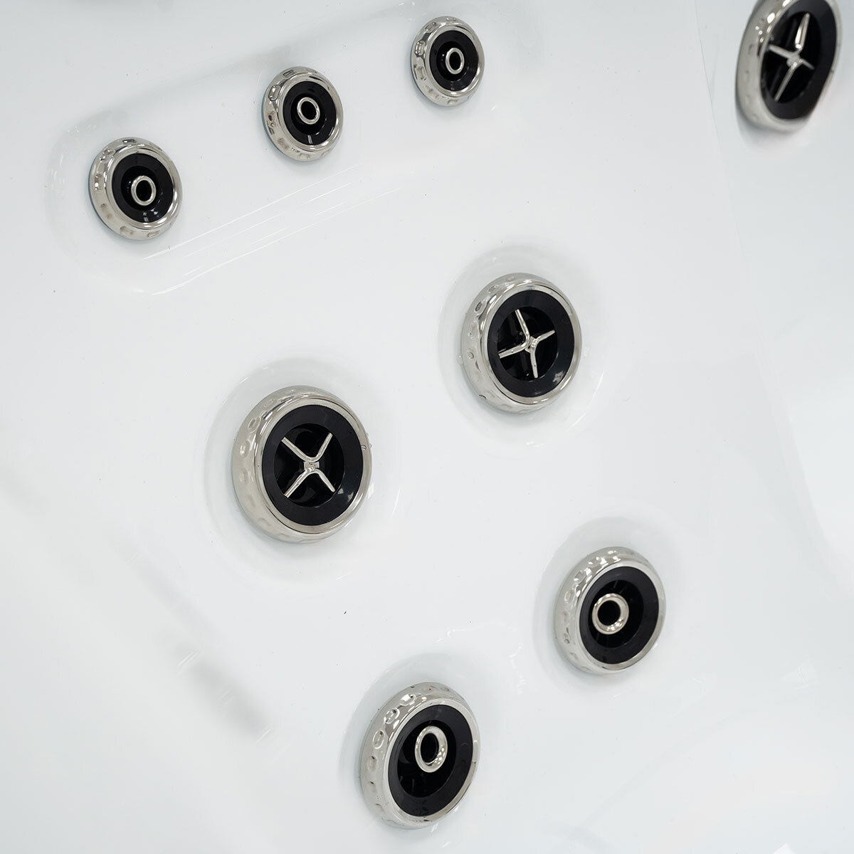 Miami Spas Monterey 34-Jet 5 Person Hot Tub in Pure White - Delivered and Installed