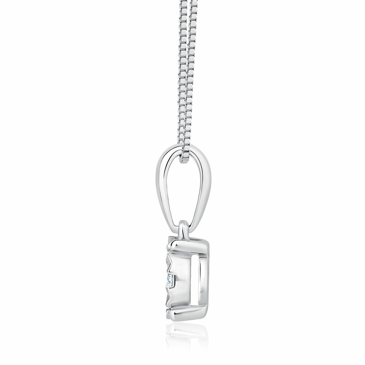 0.15ctw Round Brilliant Cut Diamond Cluster Pendant, 14ct White Gold 0.15ctw Round Brilliant Cut Diamond Cluster Pendant, 14ct White Gold