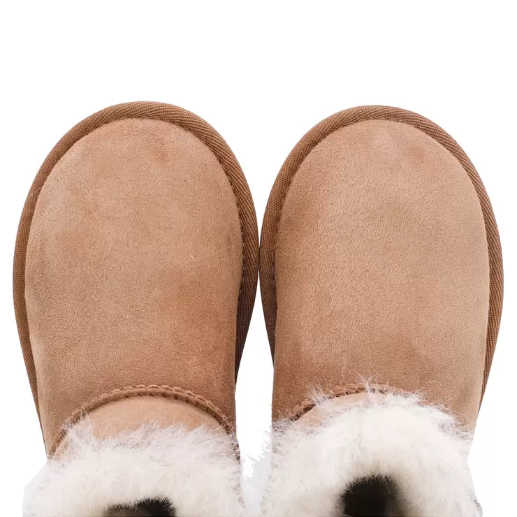Kirkland Signature Children's Shearling Boot in Chestnut, Size 5