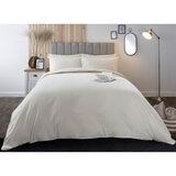 snug bundle cream being used ona  full bed spread, showing the duvet and pillow cases