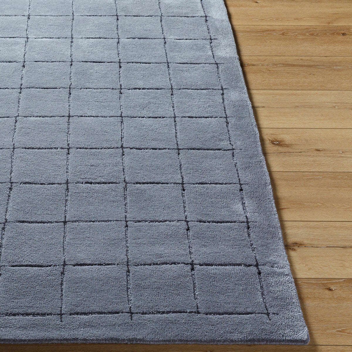 Livabliss Brook Grey Wool Rug, In 2 Sizes Livabliss Brook Grey Wool Rug, In 2 Sizes