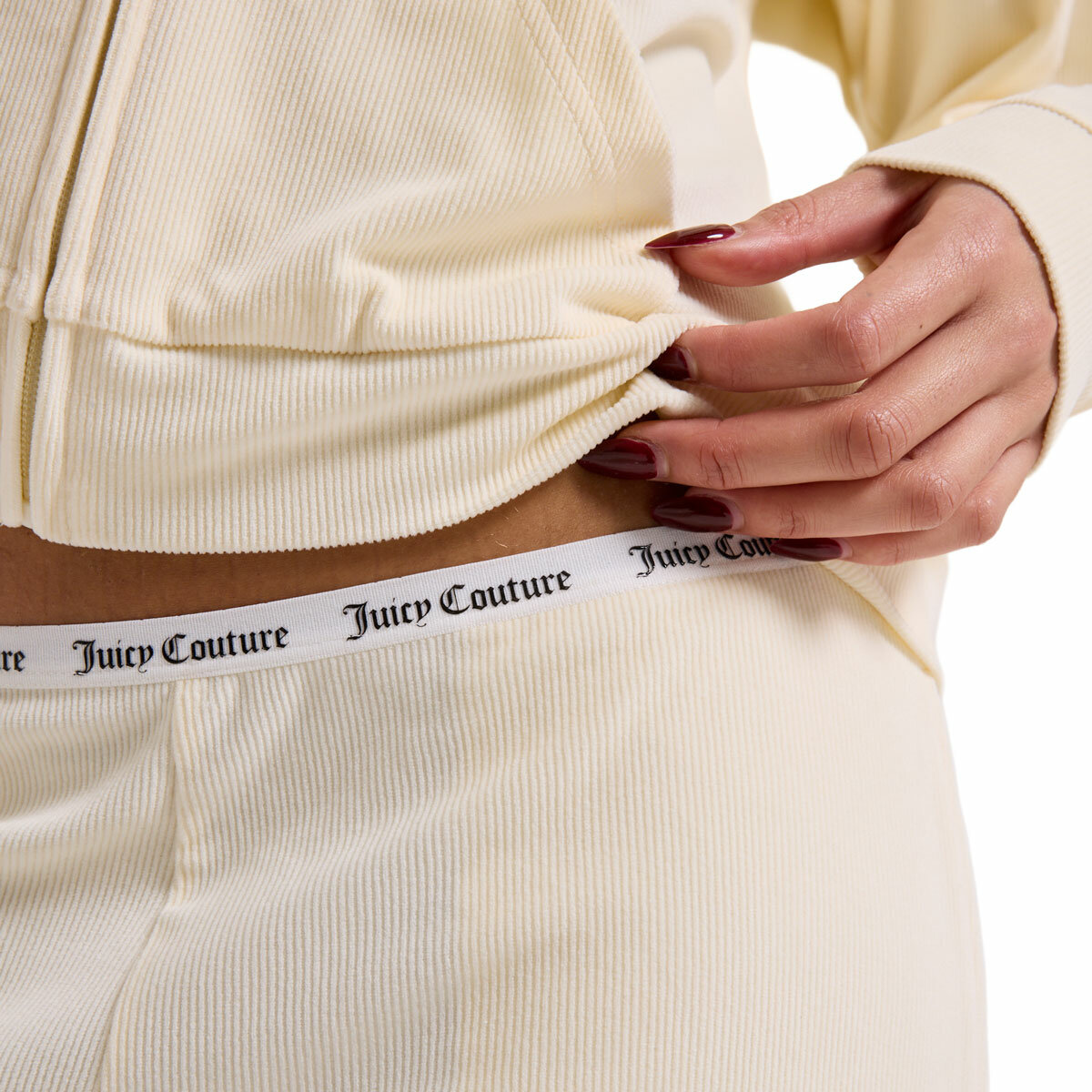 Juicy Couture Ladies 2 Piece Velour Lounge Set in Cream