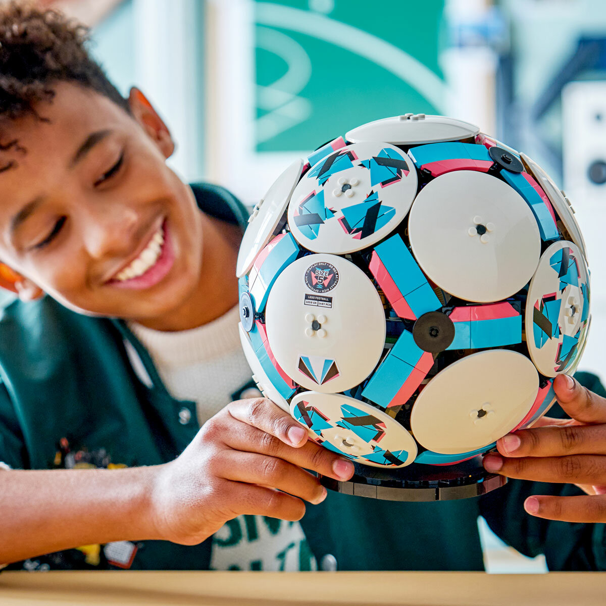 LEGO Editions Size 5 Football Set - Model 43019 (10+ Years)