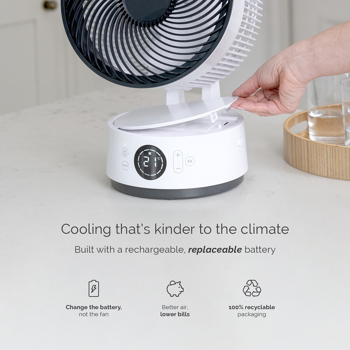 Lifestyle image of fan with rechargeable and replaceable battery Lifestyle image of fan with rechargeable and replaceable battery