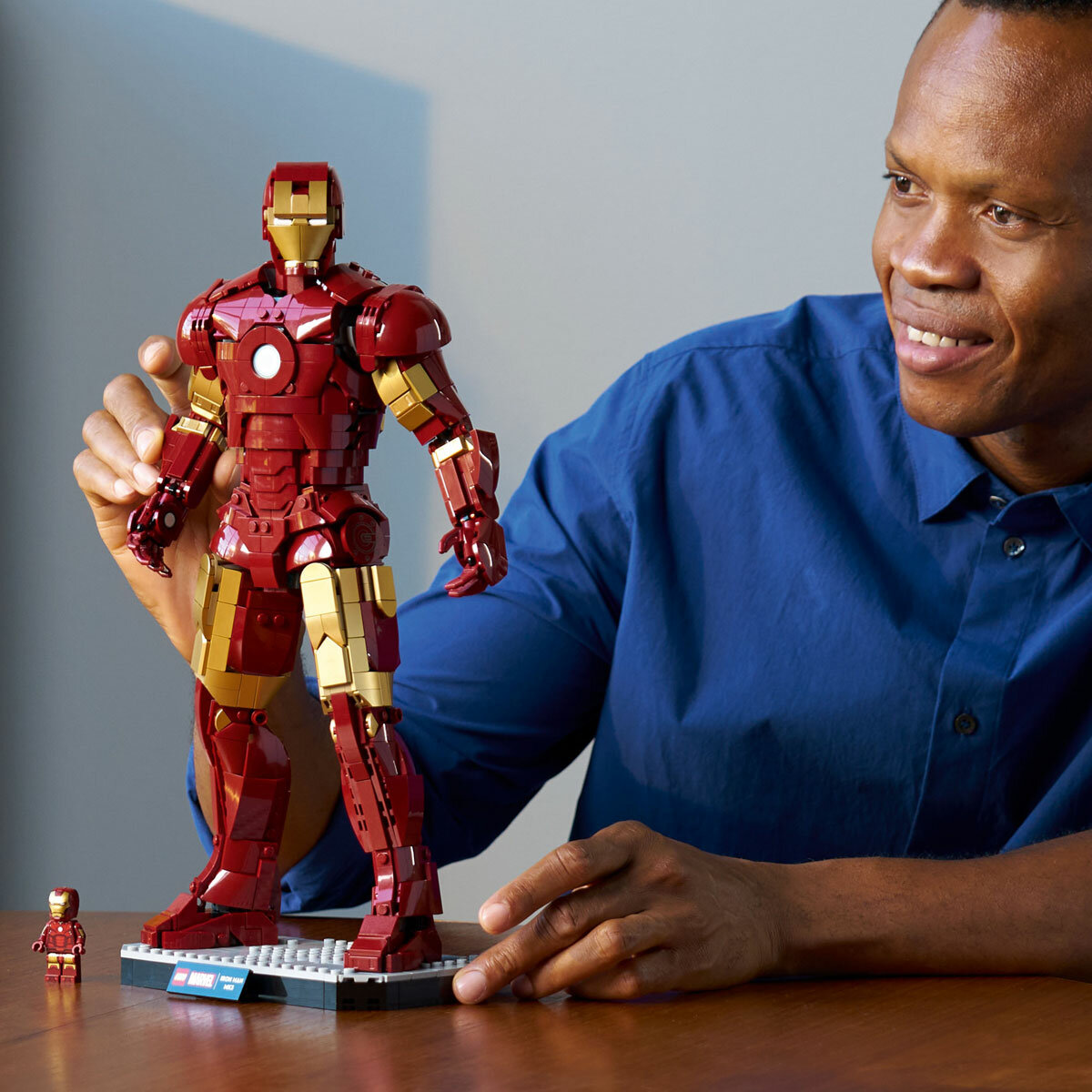 LEGO Marvel Iron Man Mark 3 Collectors Edition - Model 76344 (18+ Years)
