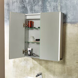 Lifestyle image of mirrored cabinet in bathroom setting