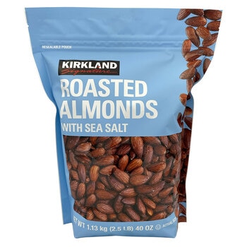 Kirkland Signature Oil Roasted Almonds, 1.13kg