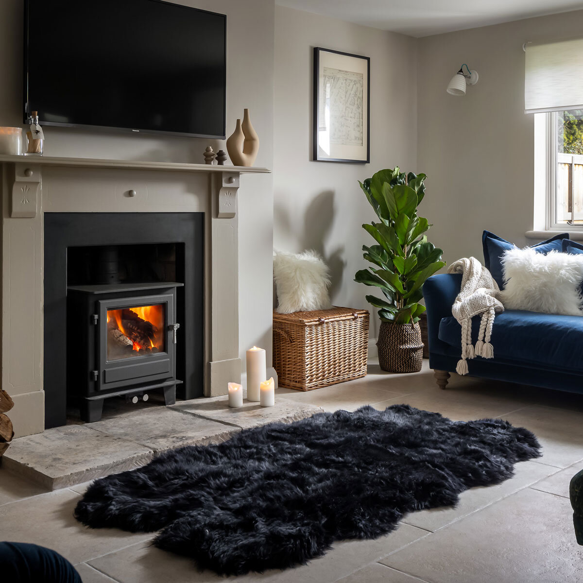 Naturally Sheepskins Long Wool Quad Rug, 180 x 110 cm in Black