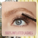 image of mascara on eyes image of mascara on eyes