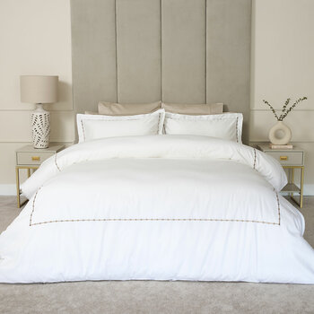 Belledorm Vivaan 300 Thread Count Cotton Sateen Bedding Set in 4 Sizes