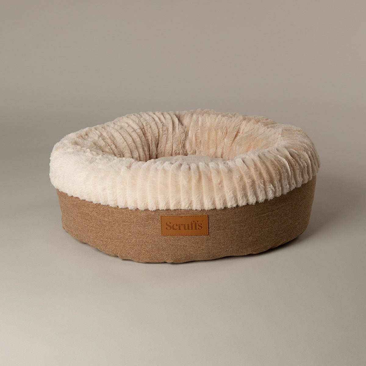 Scruffs® Ellen Donut Medium Bed in Tan, 55cm Scruffs® Ellen Donut Medium Bed in Tan, 55cm