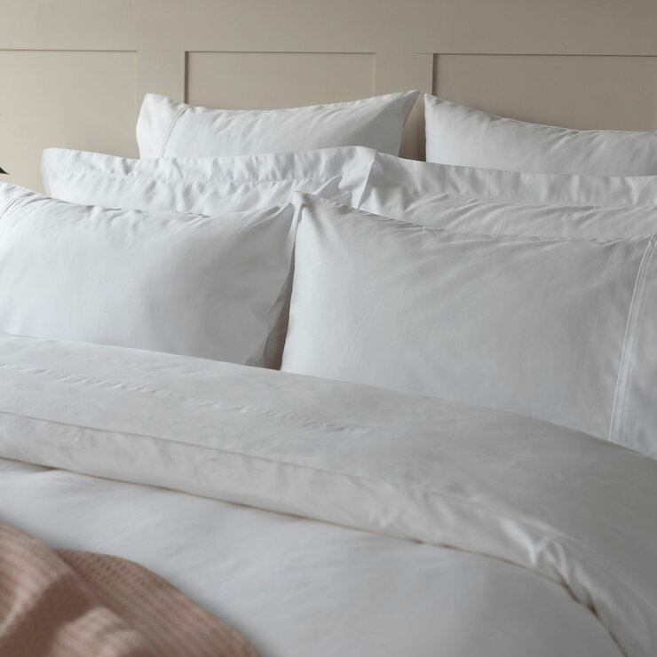 Belledorm 600 Thread Count Cotton White Duvet Cover Set in 3 Sizes