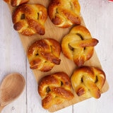 BakedIn Soft Pretzel Baking Kit, 1.34kg
