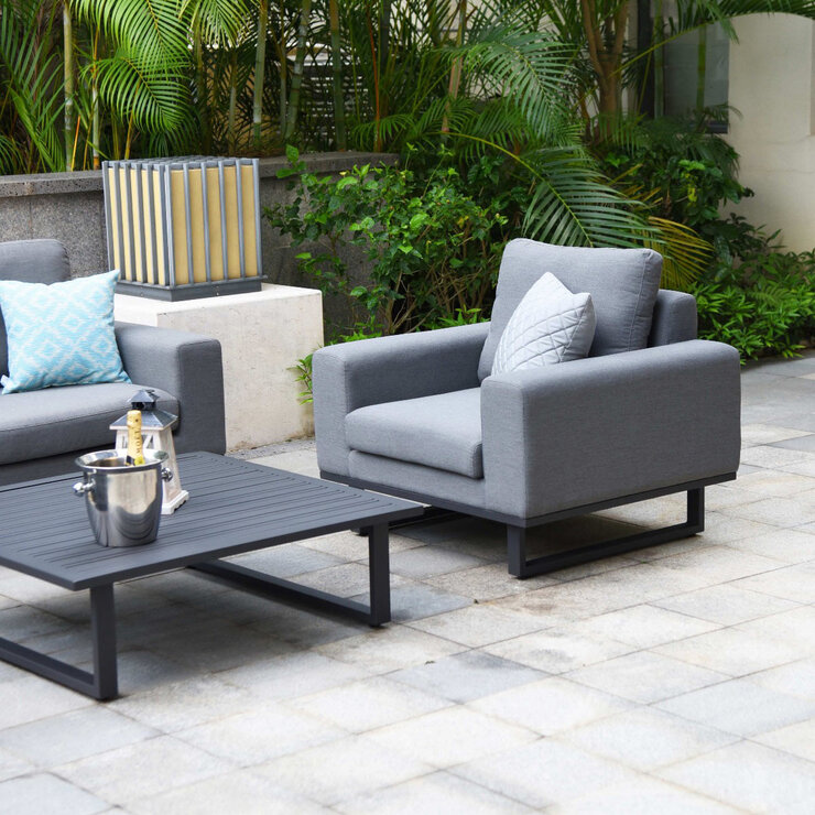 Maze Ethos 4 Piece Deep Seating Patio Set + 10 x 10ft Solar LED Cantilever Umbrella with Base (in Grey)