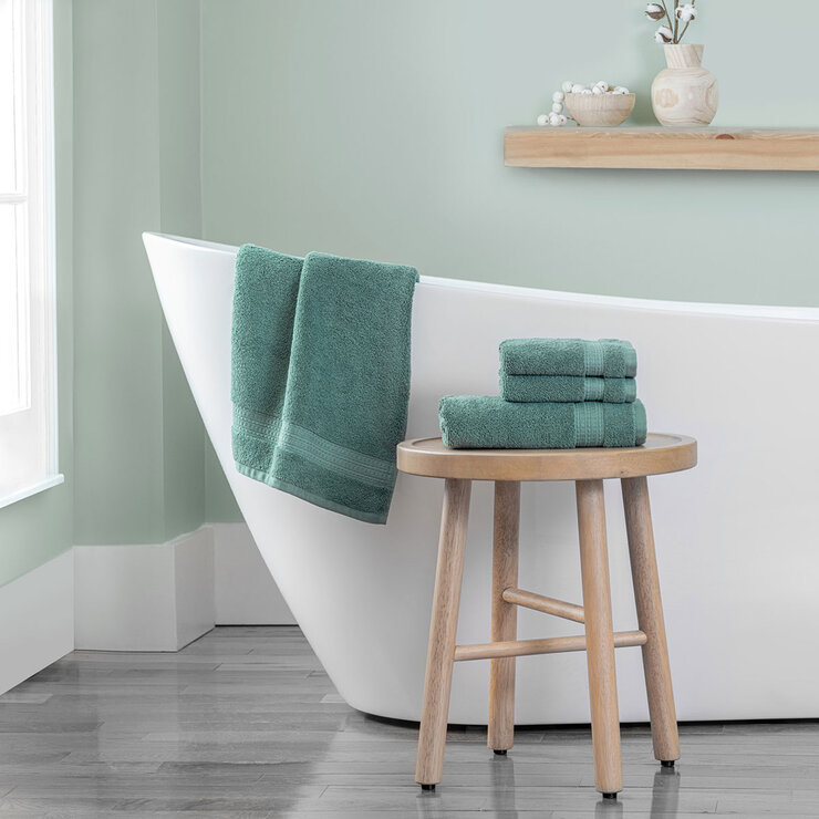 Grandeur 100% hygro cotton towel in oil blue, green Grandeur 100% hygro cotton towel in oil blue, green