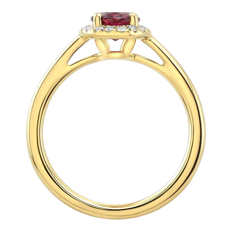 Oval Cut Garnet & 0.13ctw Diamond Ring, 14ct Yellow Gold