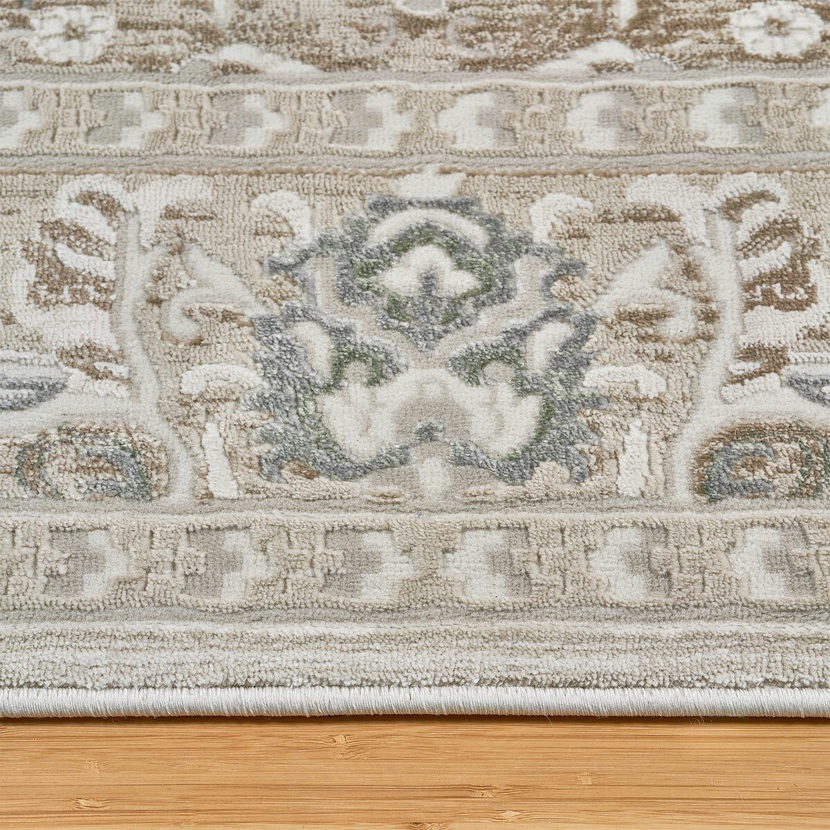 Gertmenian Cream Sasha Area Rug, 200 x 274 cm Gertmenian Cream Sasha Area Rug, 200 x 274 cm