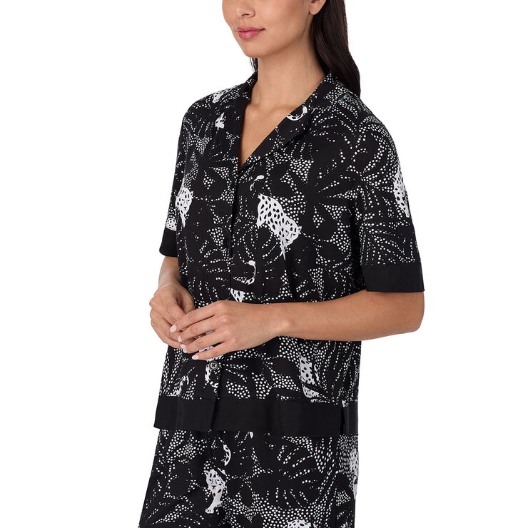 Room Service Ladies Notch Collar Pyjama Set in Black