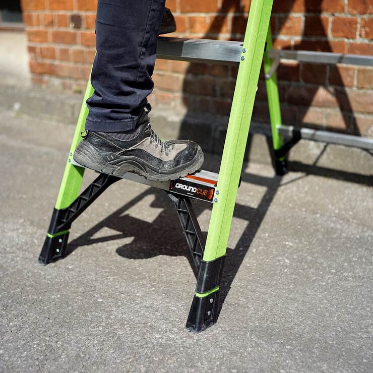 Little Giant 4 Tread Mighty Lite Hi-Viz GRP Fibreglass Step Ladder