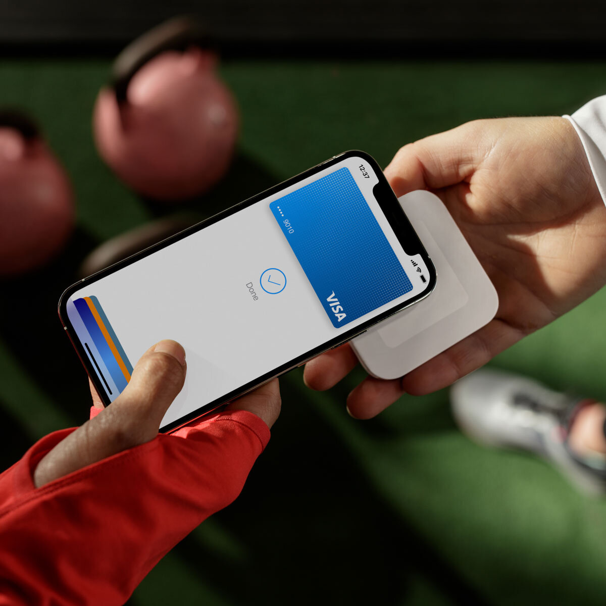 Square Reader V2 Lifestyle Image