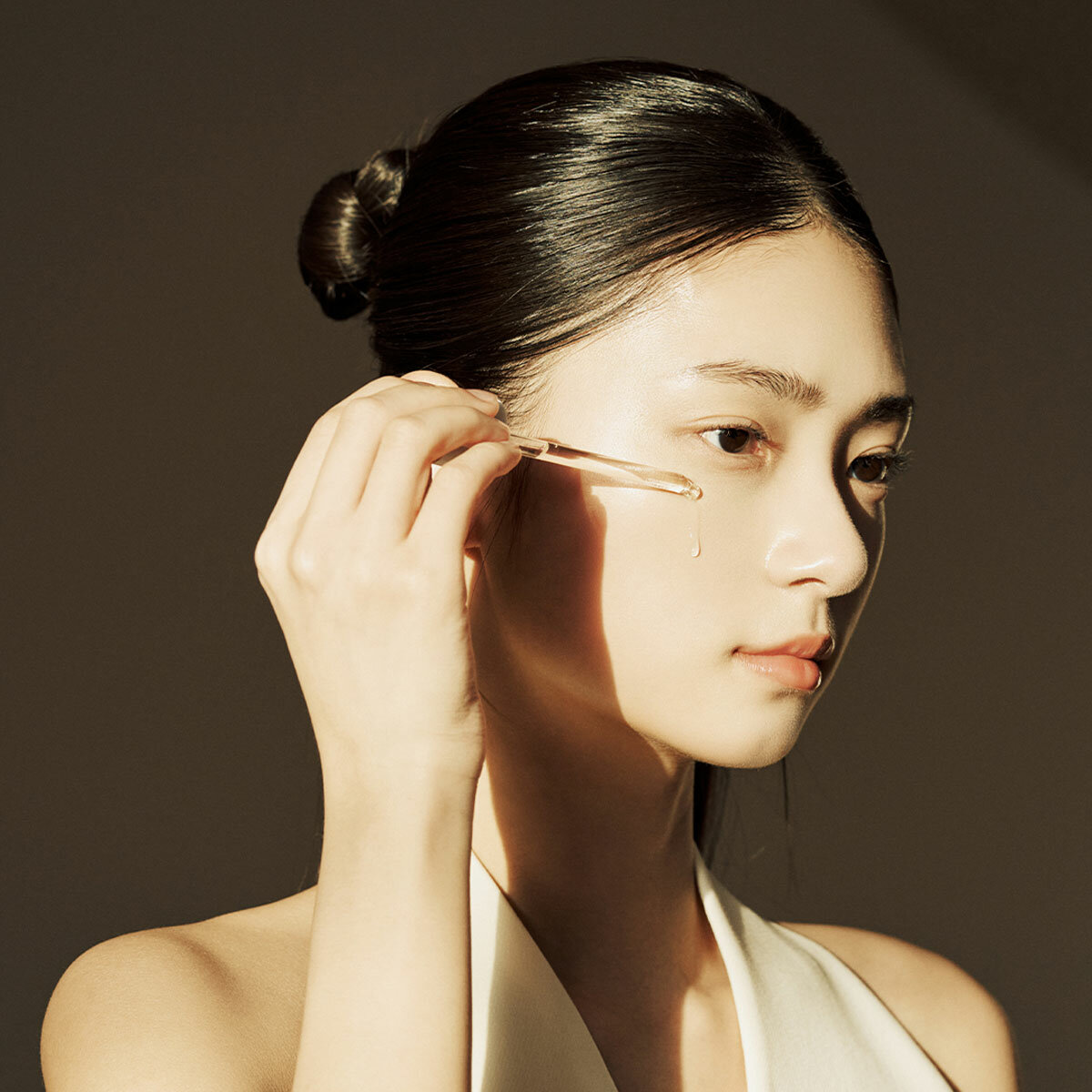 Lifestyle image of Skin 1004 Centella Ampoule