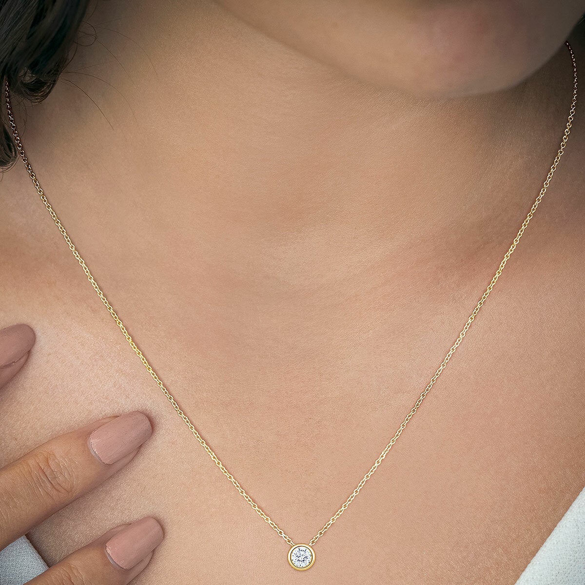 0.30ctw Round Brilliant Cut Diamond Solitaire Pendant, 14ct Yellow Gold 0.30ctw Round Brilliant Cut Diamond Solitaire Pendant, 14ct Yellow Gold