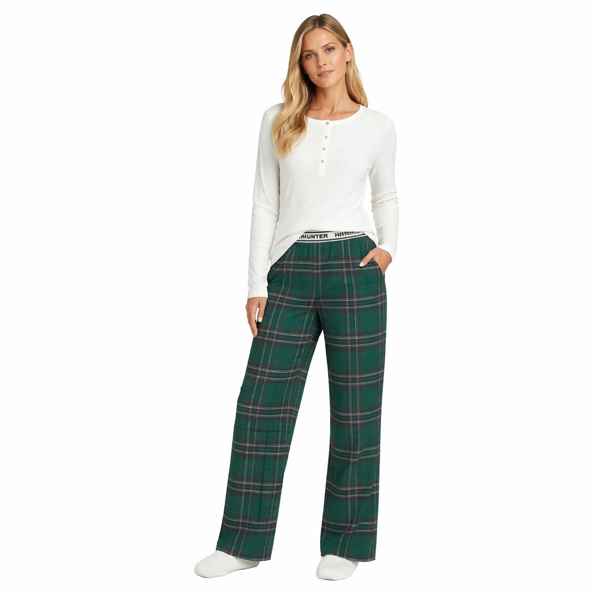 Hunter Women's Plaid Pyjama Set Hunter Women's Plaid Pyjama Set