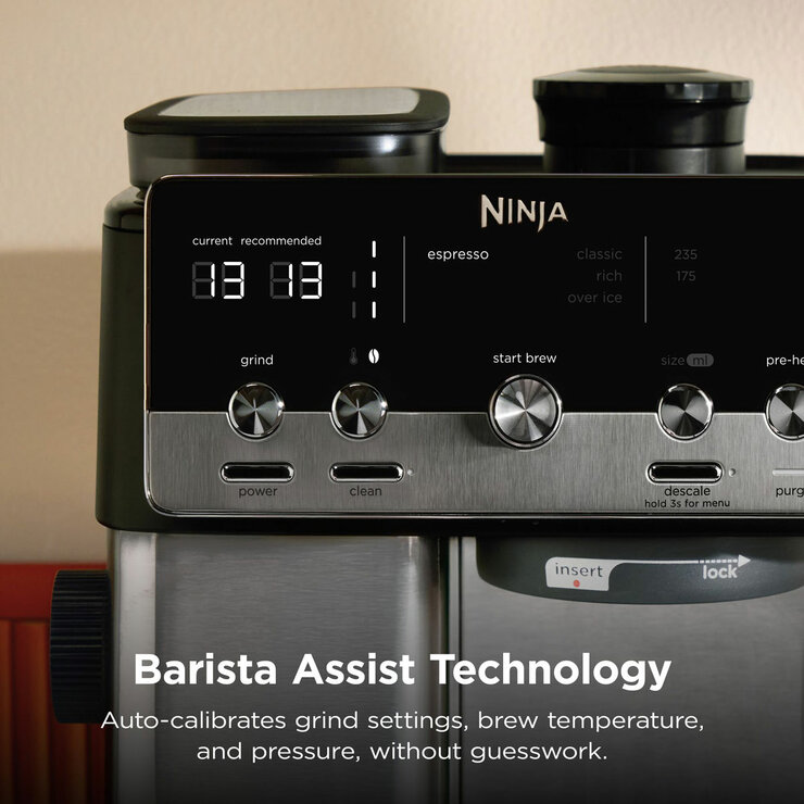 Lifestyle image showing Barista Assist Technology Lifestyle image showing Barista Assist Technology