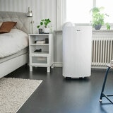 Lifestyle image of Woods Cortina 12K