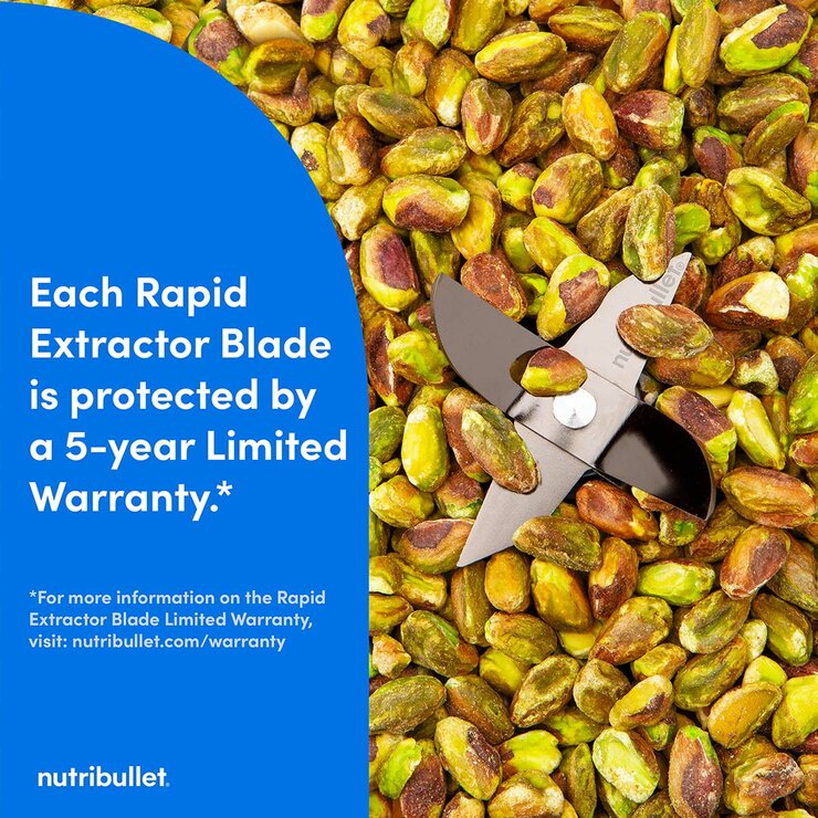 Lifestyle Image of Nutribullet Ultra Deluxe Blender showing extrator blade being used