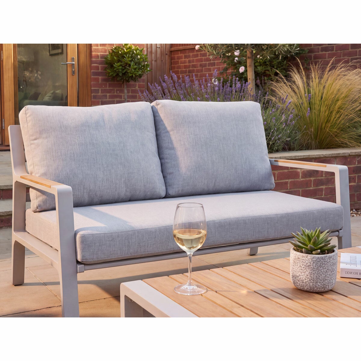 Norfolk Leisure Stratton 4 Piece Patio Set