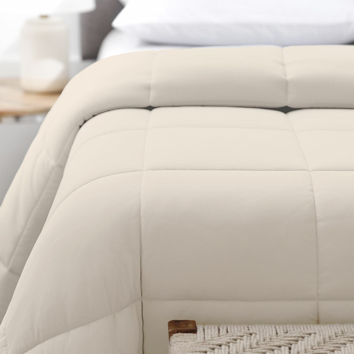 Below Zero Cream Cooling Comforter, 229 x 249 cm Below Zero Cream Cooling Comforter, 229 x 249 cm